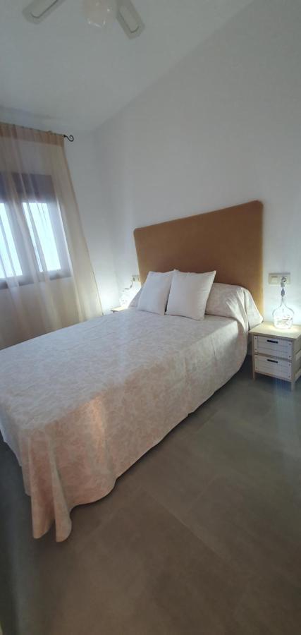 Apartamentos La Palmera Fernan Perez Екстериор снимка