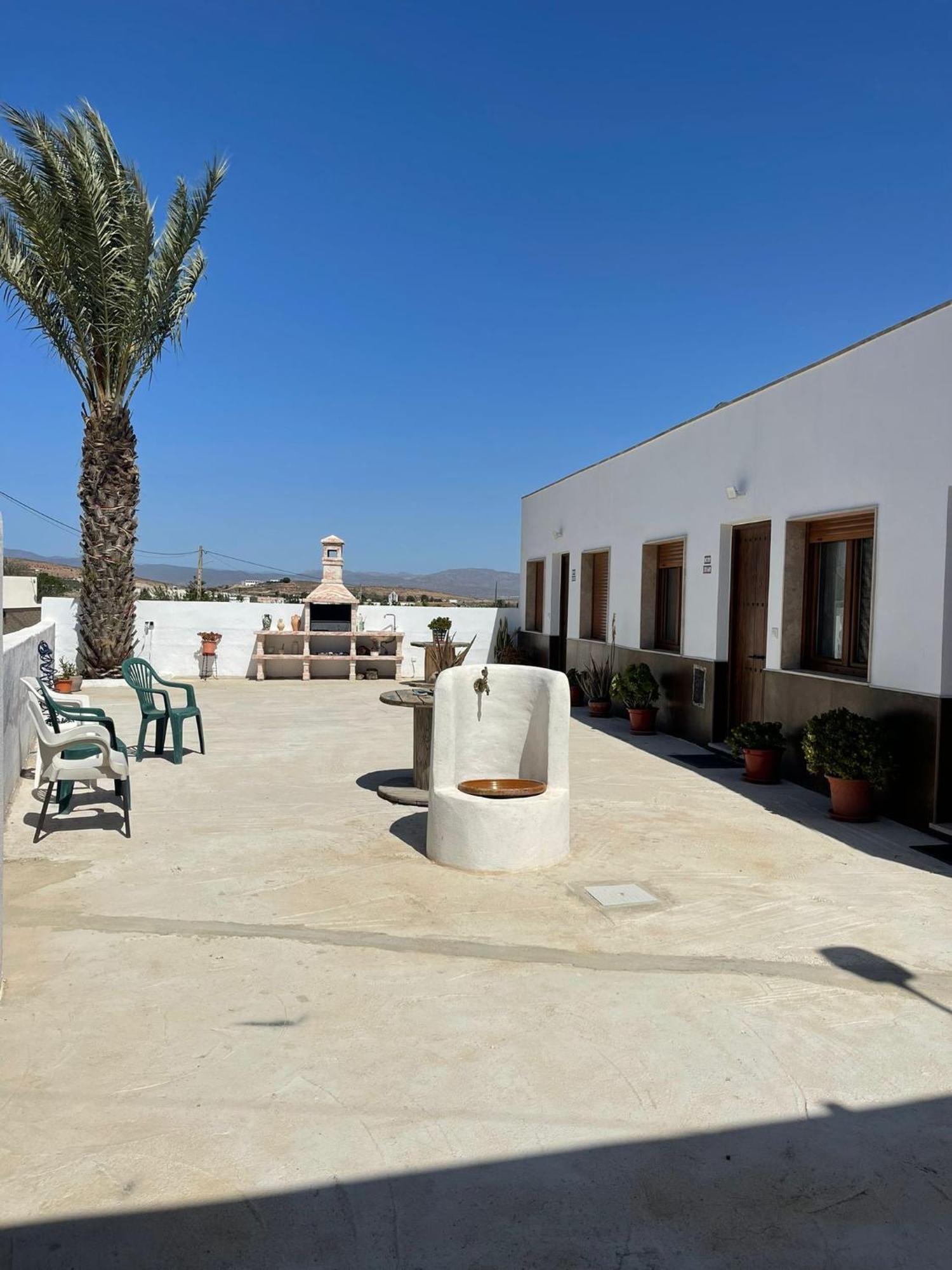 Apartamentos La Palmera Fernan Perez Екстериор снимка